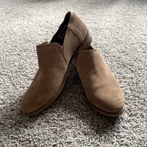 TOMS Mini Suede Booties